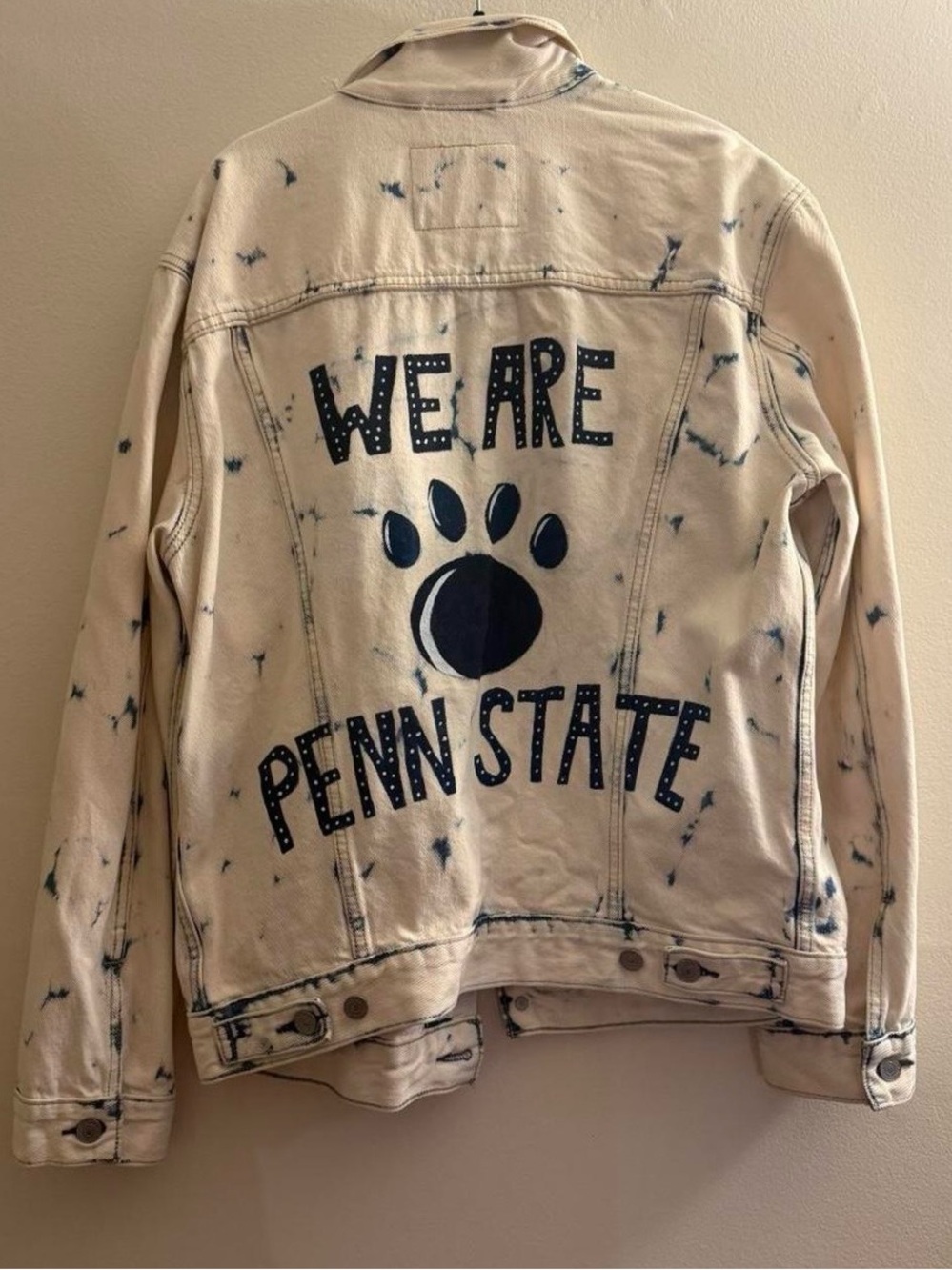 Penn State Levi's Cream Denim Jacket with Navy Accents